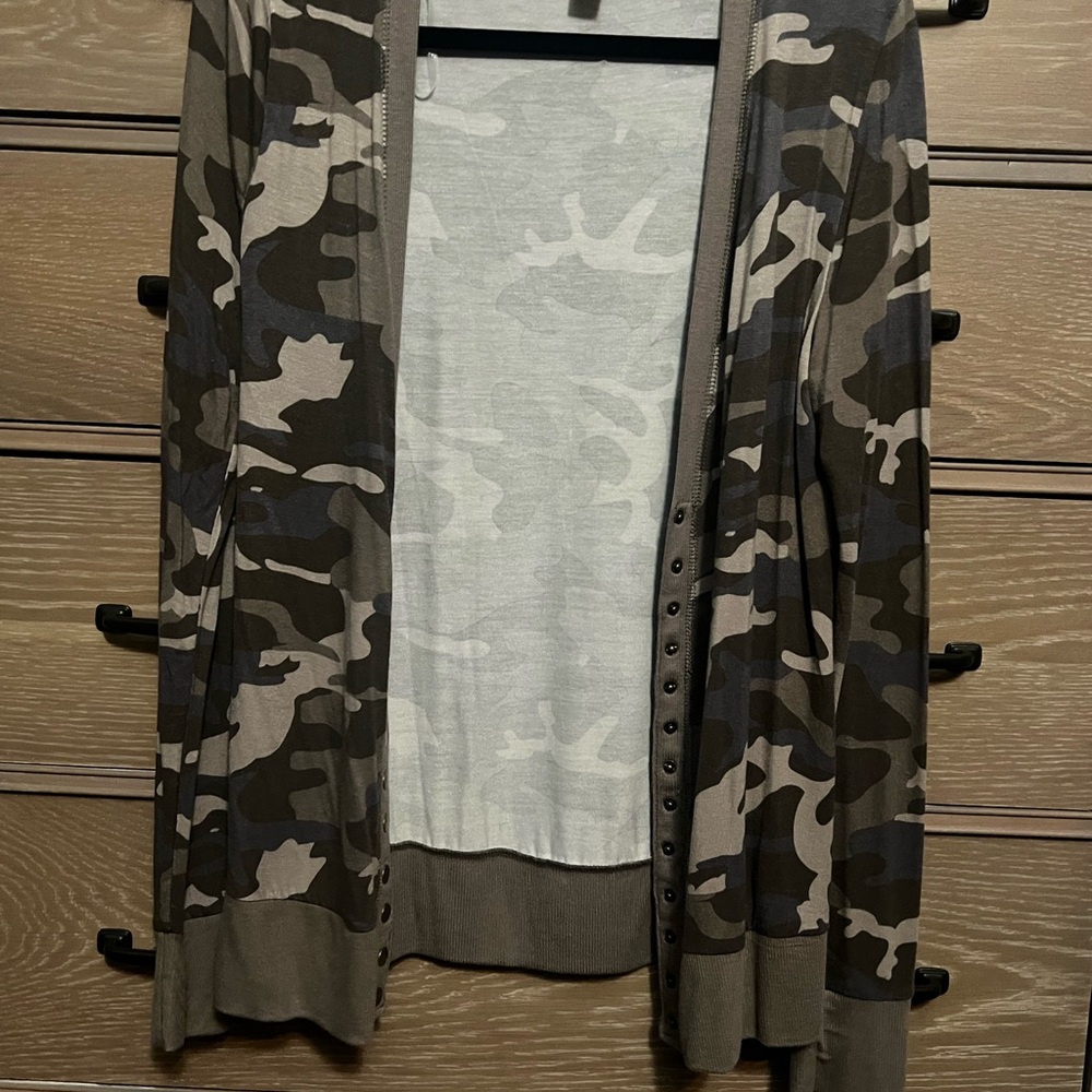 Zenana Camouflage Snap Cardigan